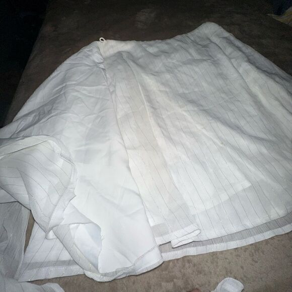 House of Harlow Mini Chiffon Wrap Skirt w/ Gold Pin Stripes Size Small - Picture 5 of 6